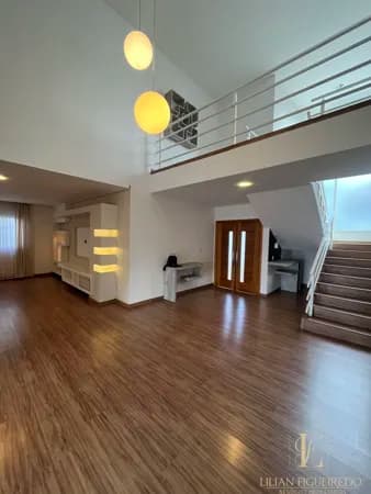 Casa em Poços de Caldas - Jardim Vitória