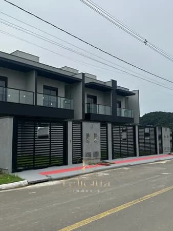 Sobrado em Forquilhinha, São José/SC