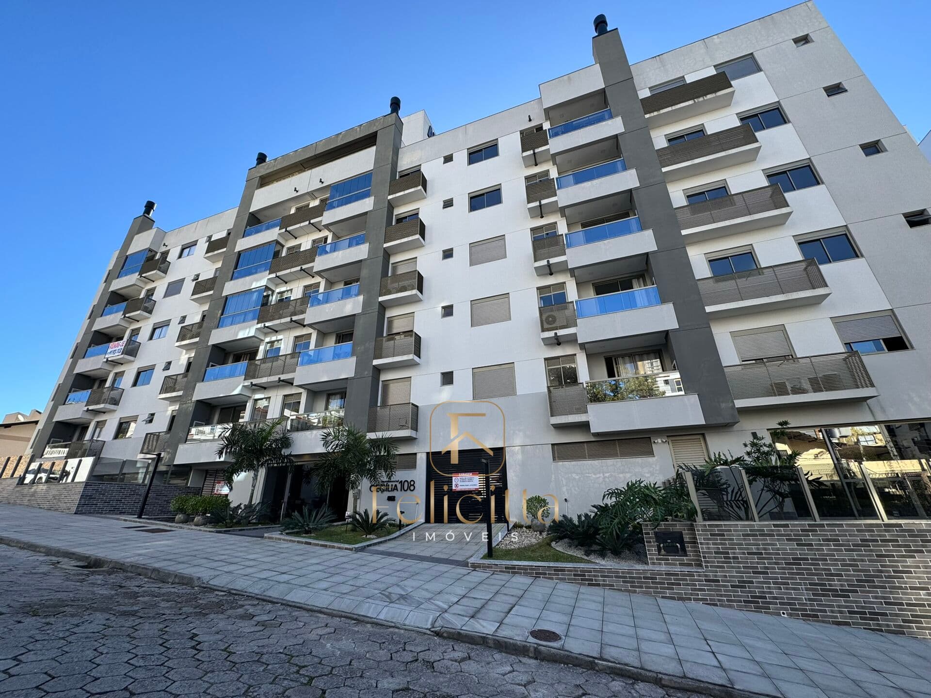 Apartamento de 01 Dormitório na Carvoeira próximo a UFSC