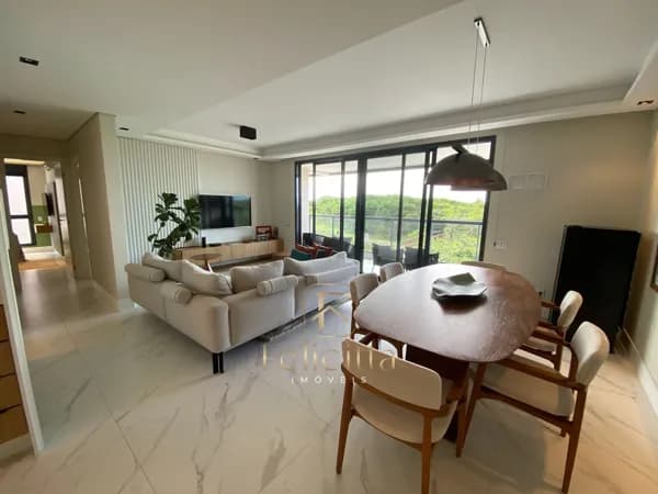Apartamento com 03 suítes, 02 vagas, à venda, Novo Campeche em Florianópolis-SC