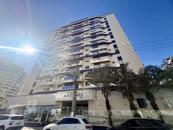 Apartamento de 03 dorm com 02 suites em Campinas, São José/SC