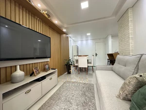 Apartamento com 02 dormitórios 01 suíte em Nossa Senhora do Rosário, São José/SC