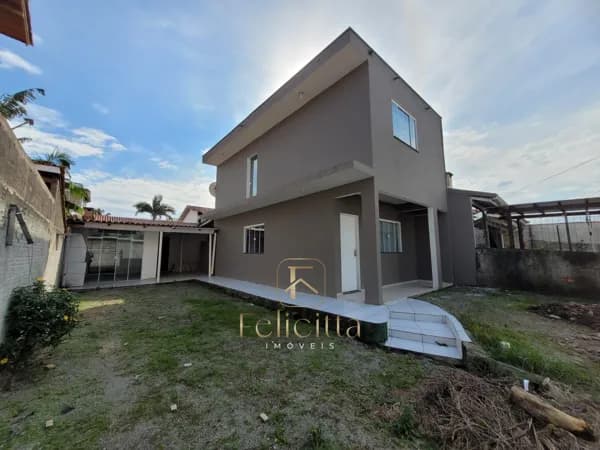 Casa à venda no bairro Ceniro Martins