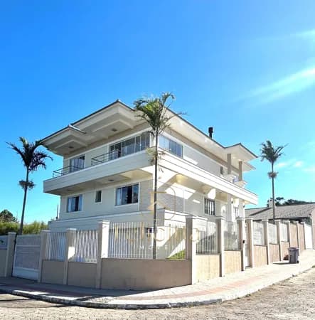 Casa em São José - Centro
