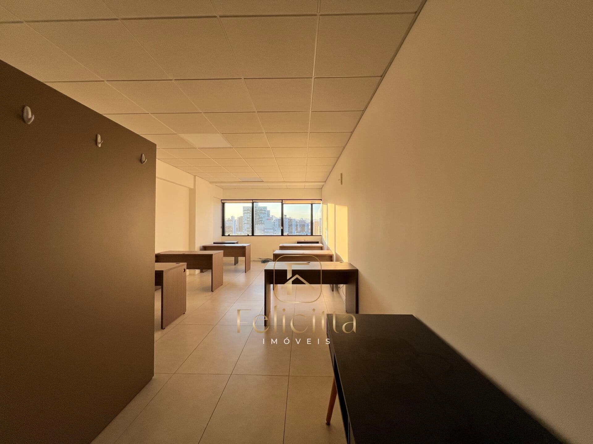 Sala Comercial a venda no bairro Estreito em Florianópolis/SC
