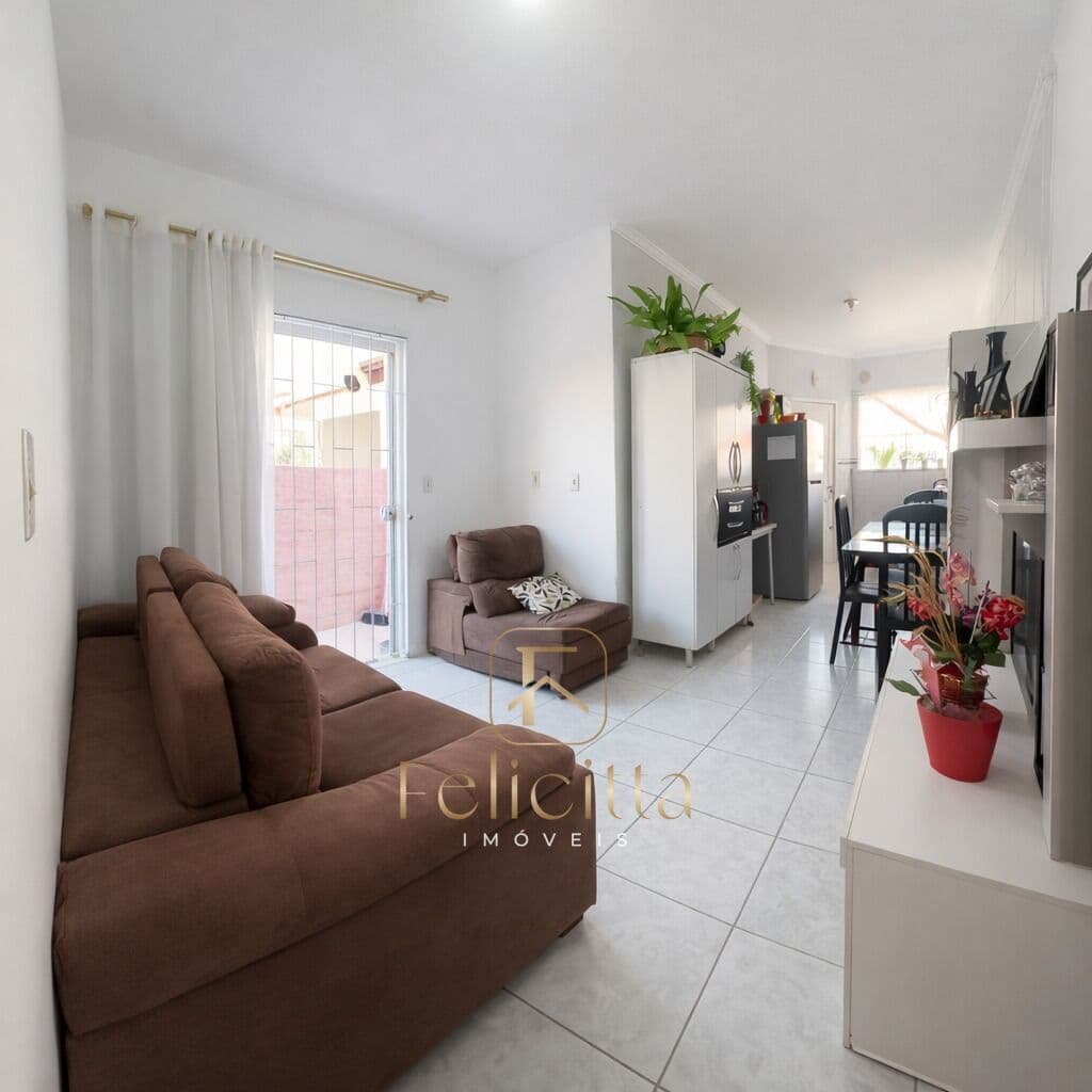 Casa Geminada 02 dormitórios no bairro Forquilhas em São José/SC