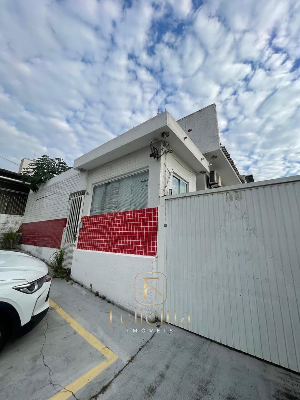Casa Comercial com 18 Salas e 5 banheiros no bairro Jardim Cidade em São José/SC