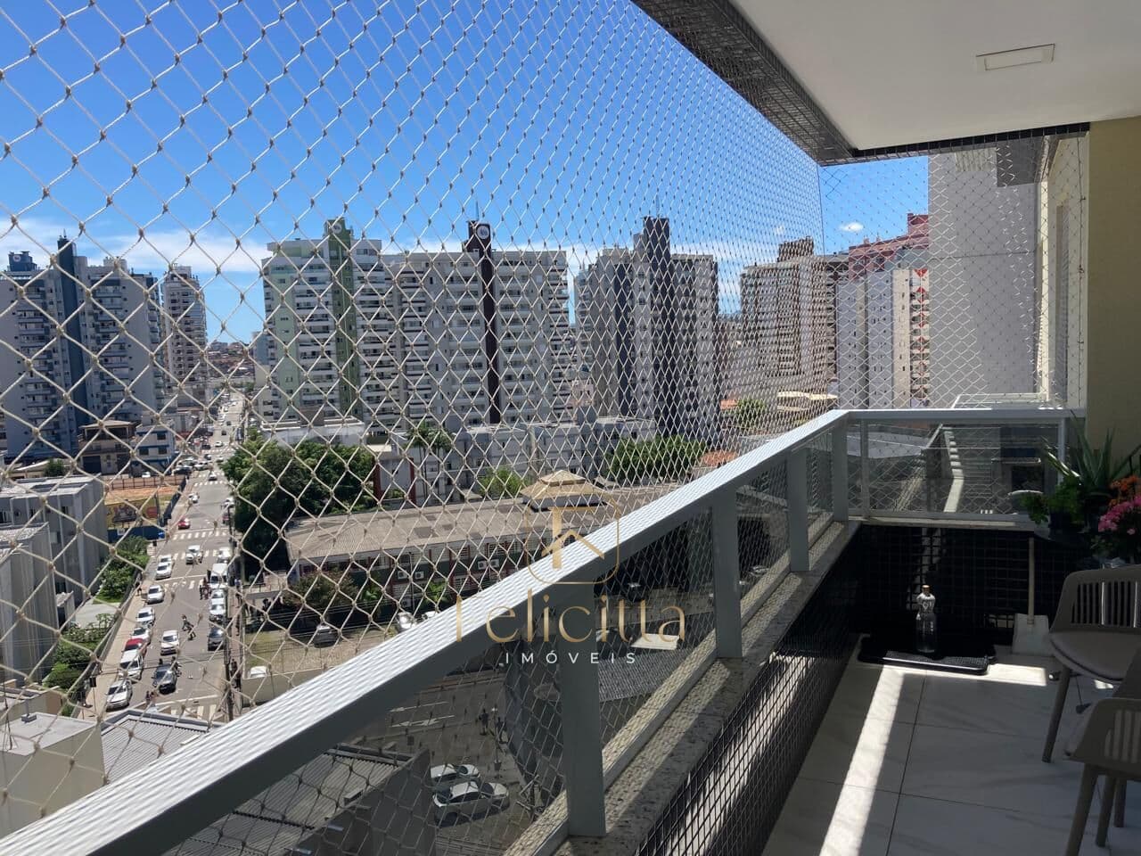 Apartamento com 02 dormitórios 01 suíte, no bairro Campinas em São josé/SC
