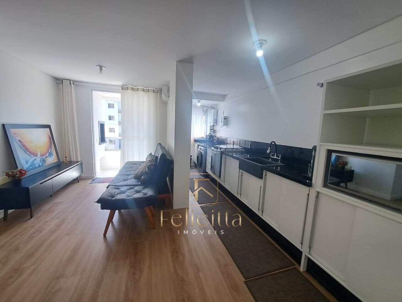Apartamento com 02 dormitórios 01 suíte em Pedra Branca, Palhoça/SC