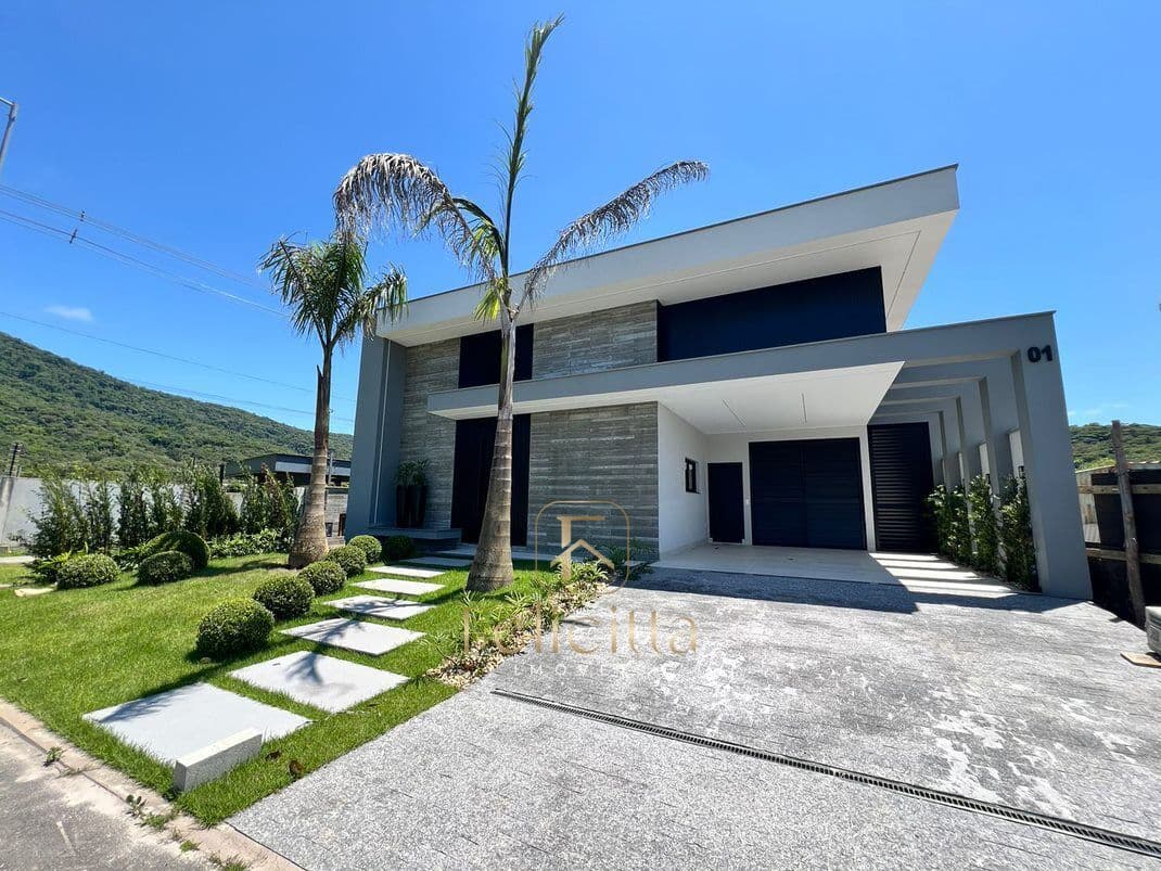 Casa Alto Padrão em Pedra Branca, Palhoça/SC