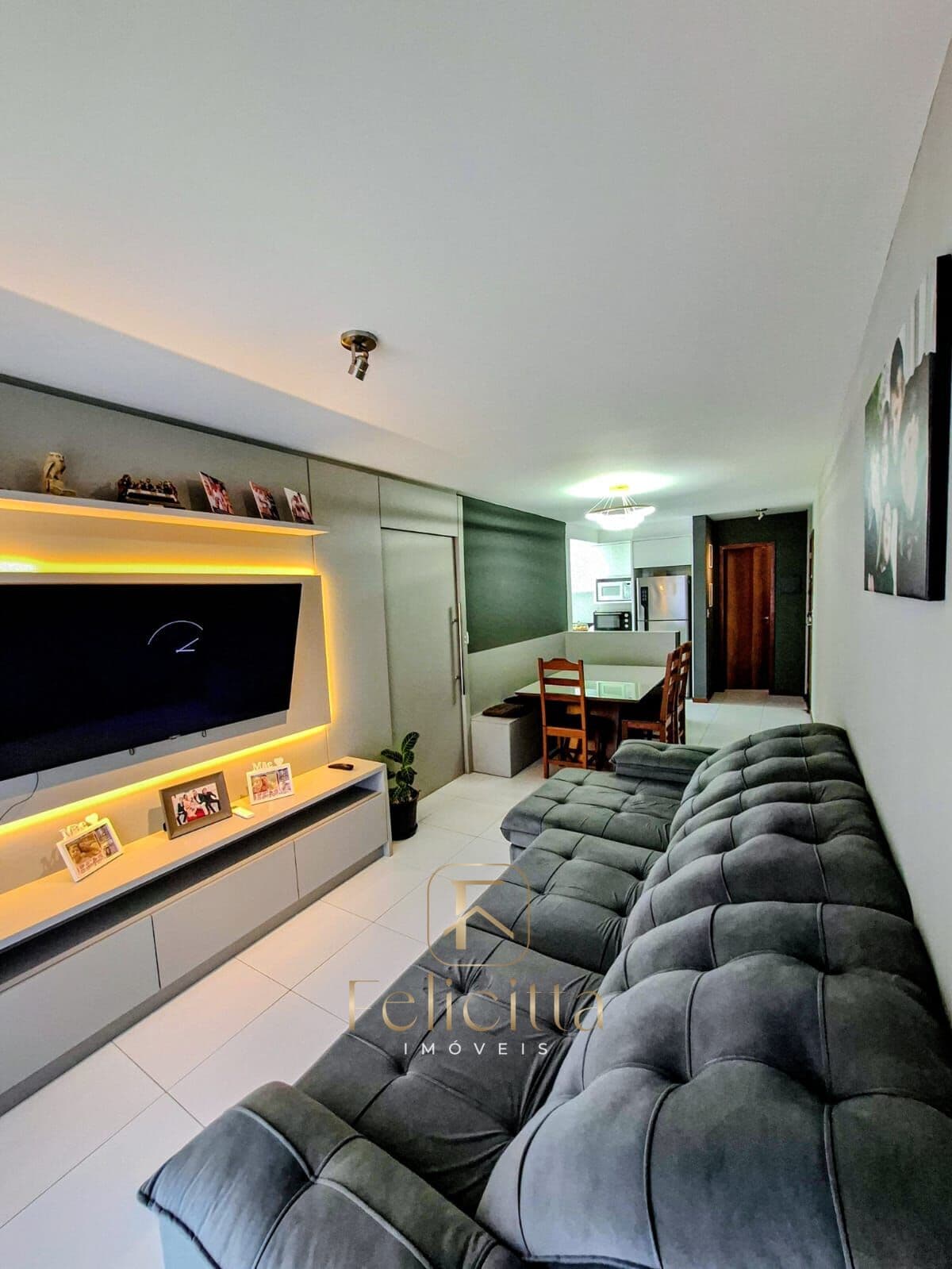 Apartamento com 03 dormitórios 01 suíte em Fundos, Biguaçu/SC