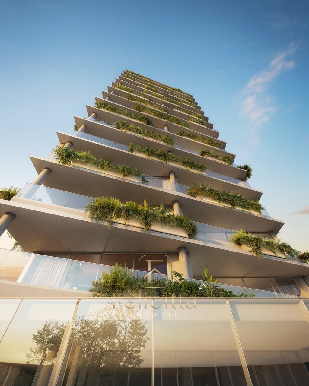 Belíssimo Lançamento! Apartamento à venda no Centro de Florianópolis com 3 suítes. Localização Privilegiada