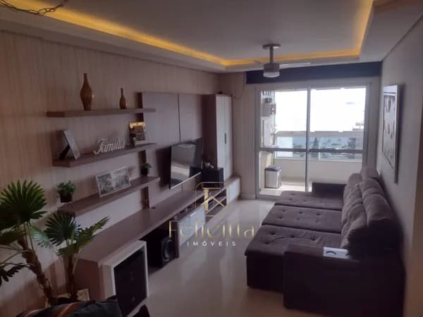 Apartamento com 03 dormitórios no bairro Agronômica em Florianópolis/SC