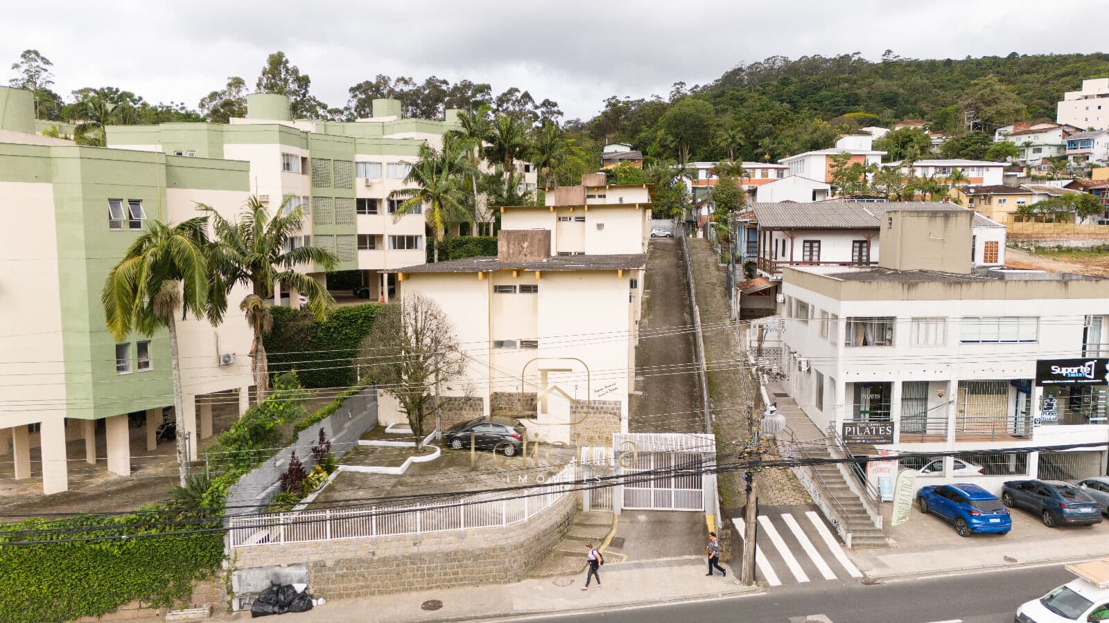 Apartamento com 01 dormitório no bairro Pantanal em Florianópolis/SC