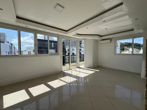Cobertura Duplex com 03 suites no Centro em Florianópolis/SC