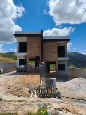 Casa Sobrado com 02 dormitórios 01 suíte em Fundos, Biguaçu/SC