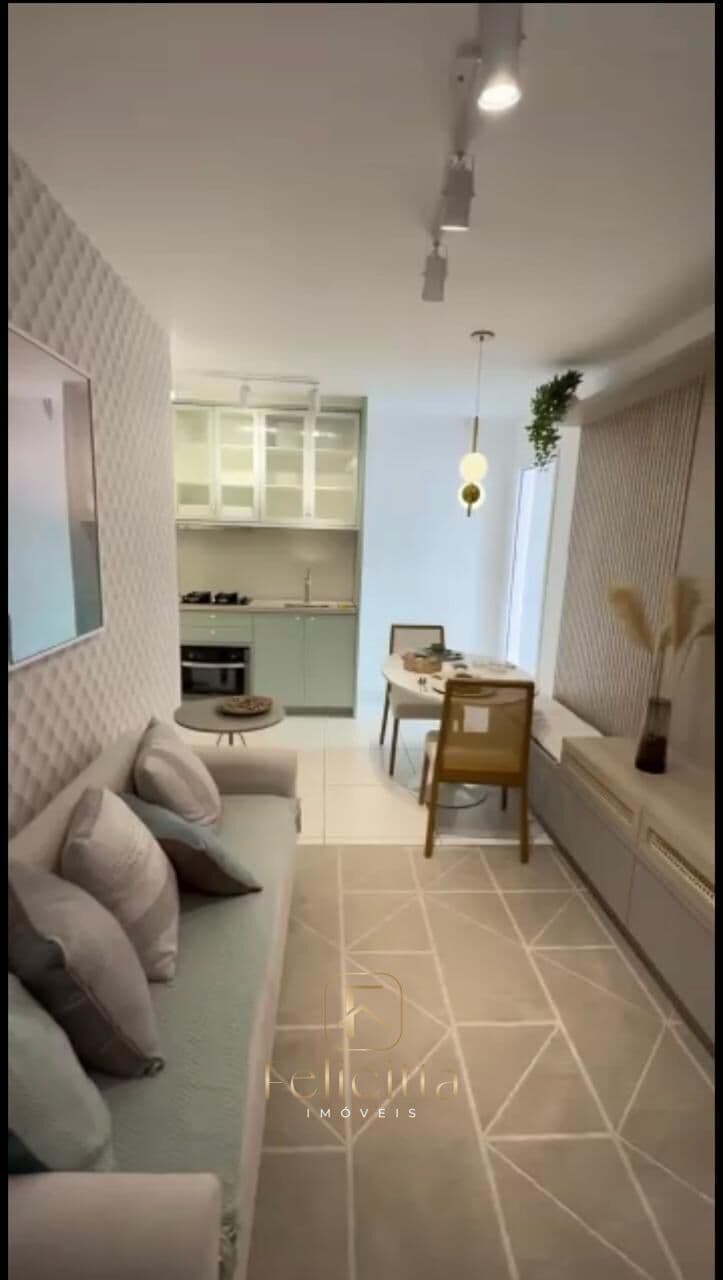 Apartamento com 02 dormitórios em Sertão do Maruim, São José/SC