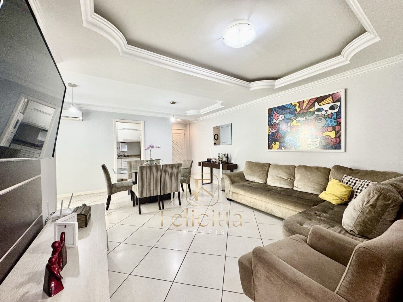 Apartamento com 02 dormitórios, 01 suíte no bairro Picadas do Sul em São José/SC