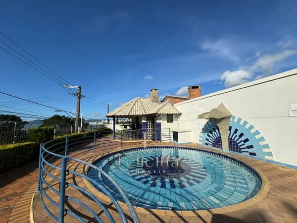 Apartamento em 03 dormitórios, sendo 01 suíte em Capoeiras, Florianópolis/SC