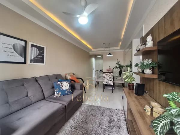 Apartamento com 02 dormitórios no bairro Abraão em Florianópolis/SC