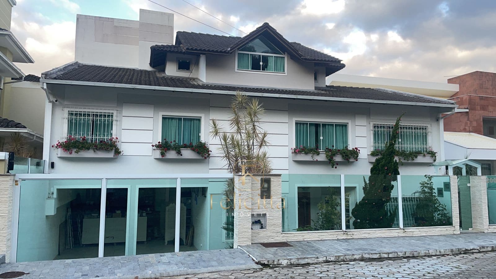 Casa em Ponta de Baixo, São José/SC