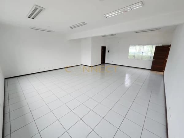 Sala à venda no bairro Velha em Blumenau/SC