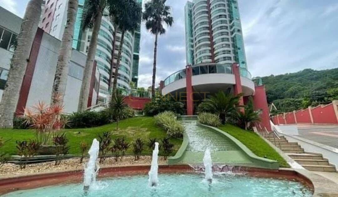 Apartamento 2 dormitórios sendo 1 suíte em Balneário Camboriú