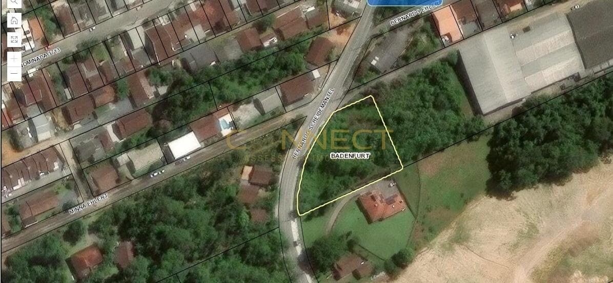 Área à venda no bairro Badenfurt em Blumenau/SC