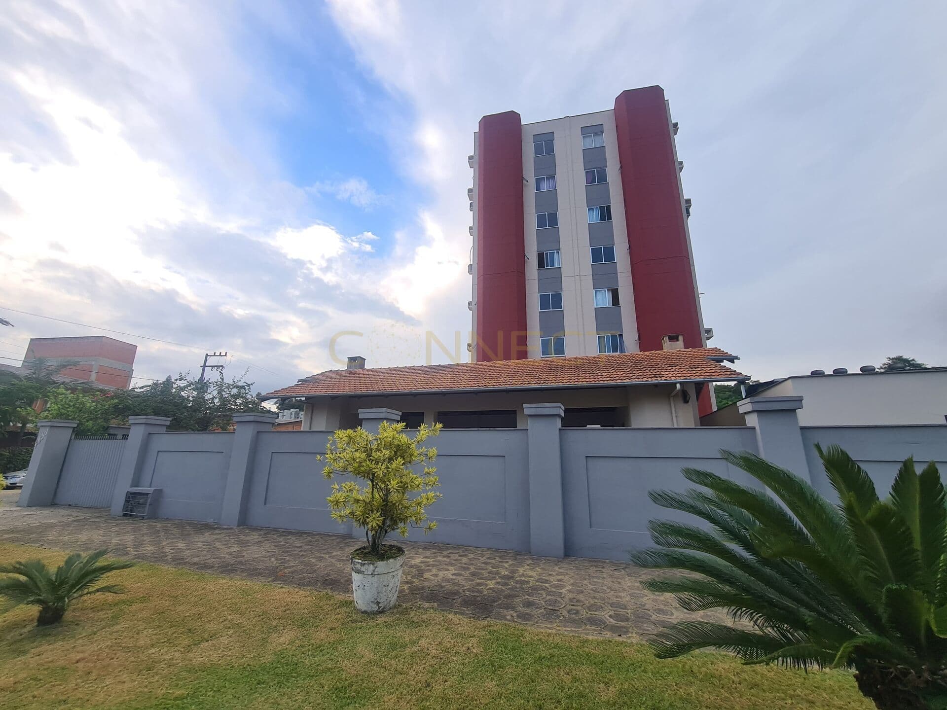 Apartamento 3 Dormitórios sendo 1 Suíte