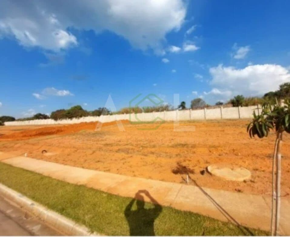 Lote/Terreno em Jundiaí - Medeiros