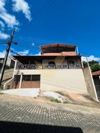 Casa ampla no Bairro Nova Rio Branco