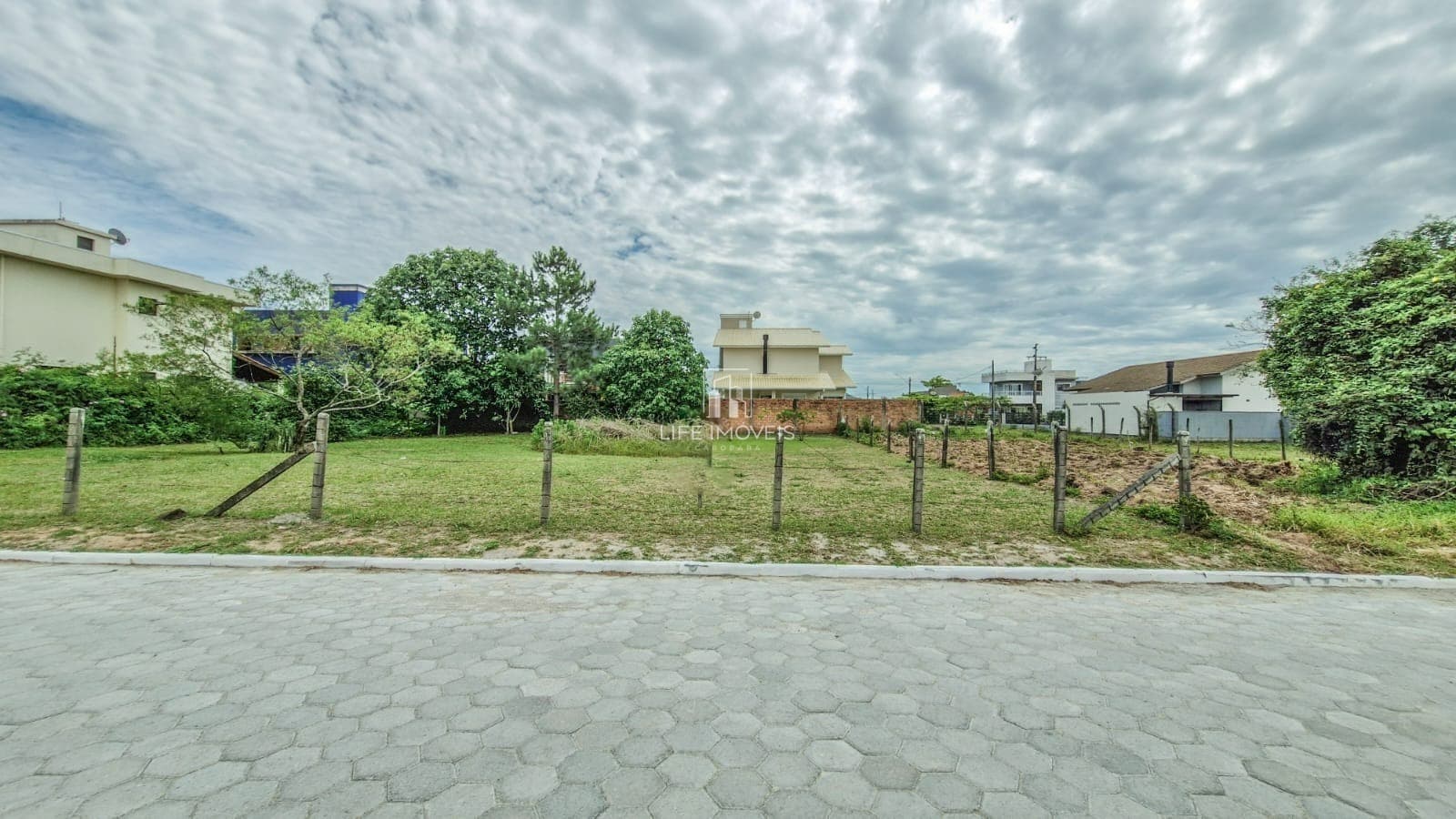 Terreno 363m² à venda em Garopaba/SC em Areias de Palhocinha com escritura