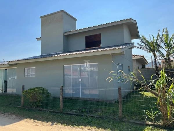 Casa com terreno 352m² à venda em Garopaba/SC no Ambrósio com potencial de ampliação