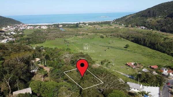 Terreno com 700m² à venda no Siriú em Garopaba com vista para o mar
