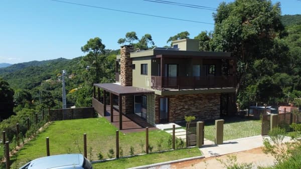 Casa em Garopaba - Praia da Ferrugem