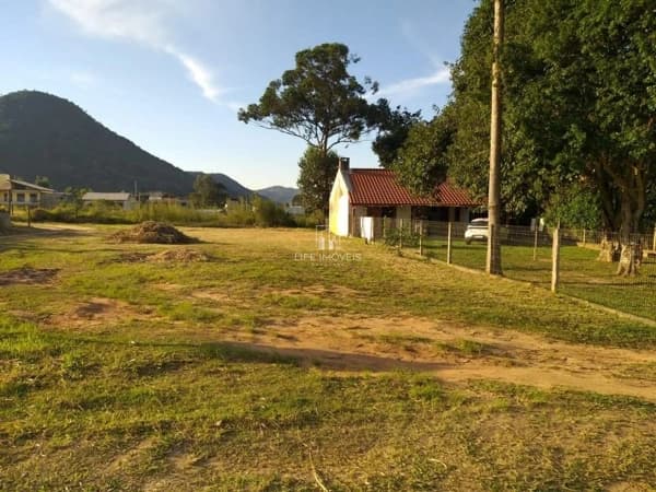 Lote/Terreno em Garopaba - Areias de Macacu