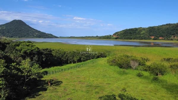 Lote/Terreno em Garopaba - Macacu