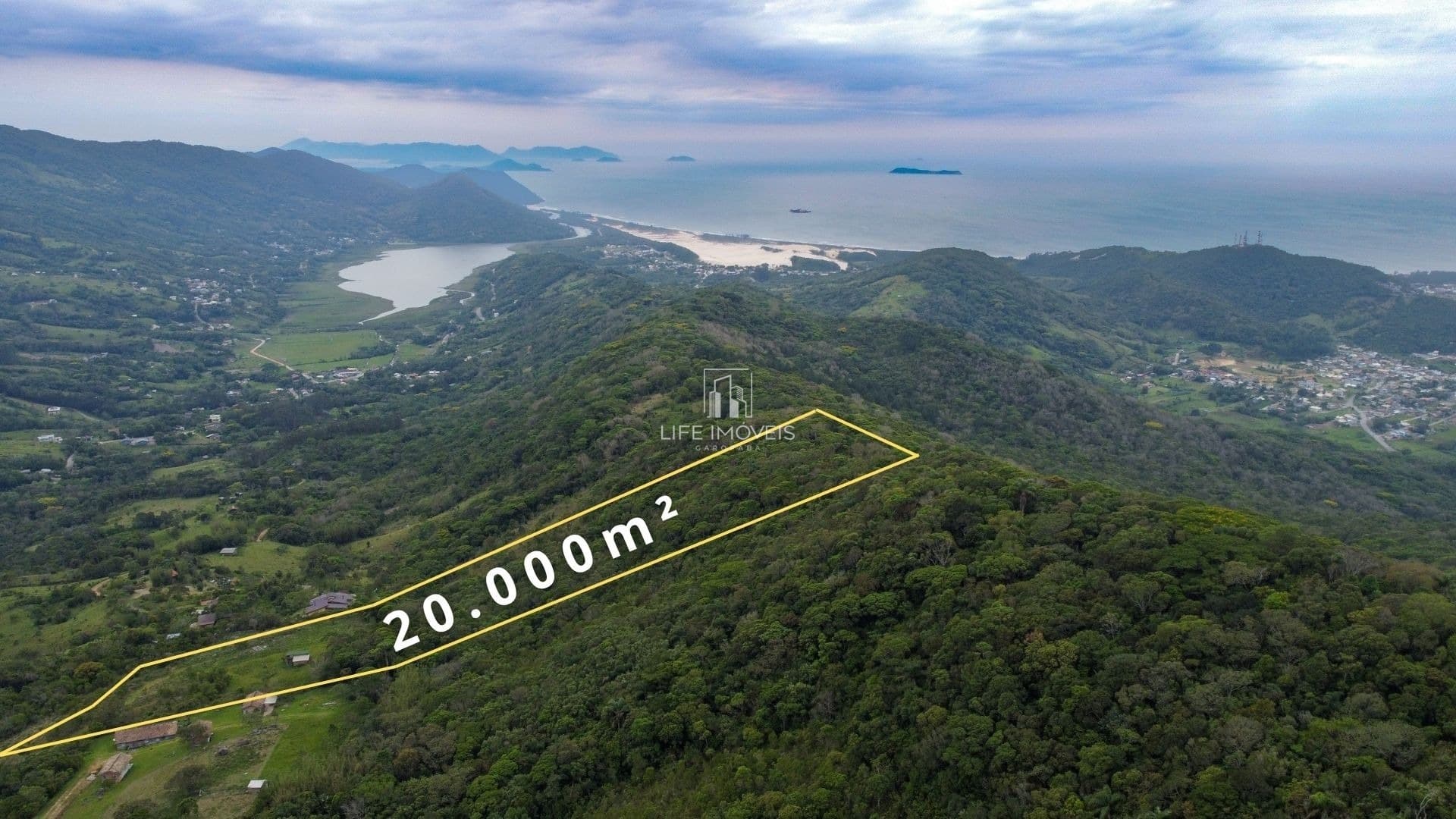 Área à Venda em Garopaba no Morro do Fortunato – 20.118 m² com Vista para o Mar e Lagoa