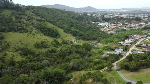 Terreno à Venda em Garopaba no Ambrósio – 2.492 m² com Ampla Frente e Alto Potencial DESCRIÇÃO CRM Terren