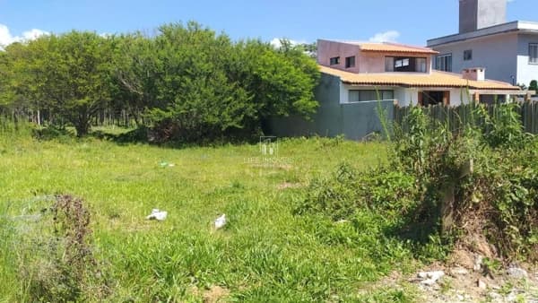 Terreno à Venda em Garopaba no Pinguirito – 265 m² Plano e Financiável com Escritura