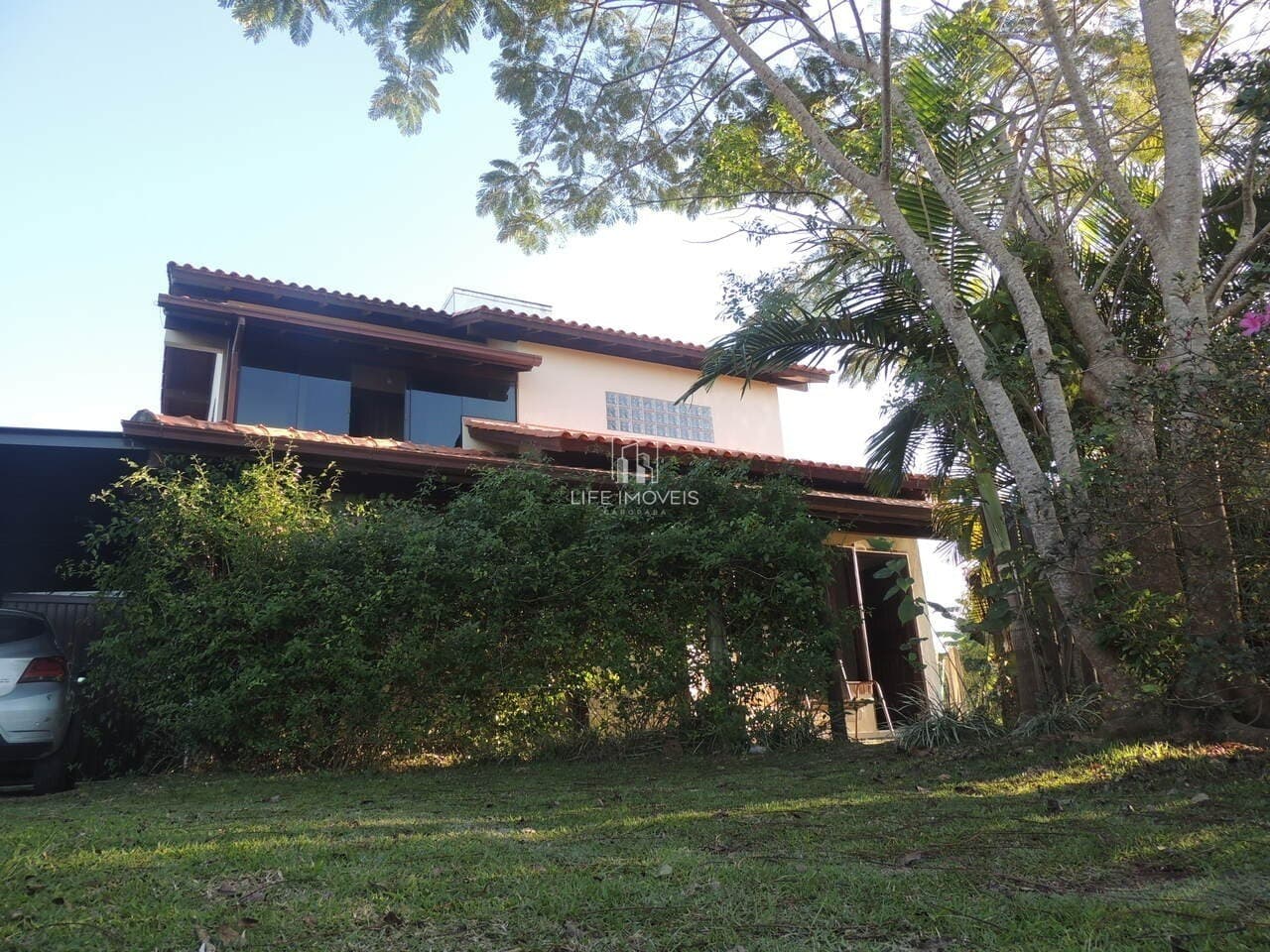 Casa 4 dormitórios à venda em Garopaba/SC Campo Duna com 1.500m² e financiamento