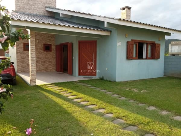 Casa à Venda em Garopaba em Areias de Palhocinha – 3 Dormitórios com Suíte e Terreno Amplo