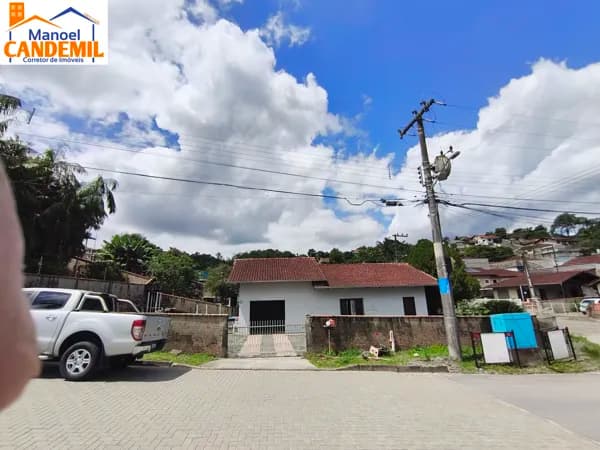 Casa averbada para venda em Joinville