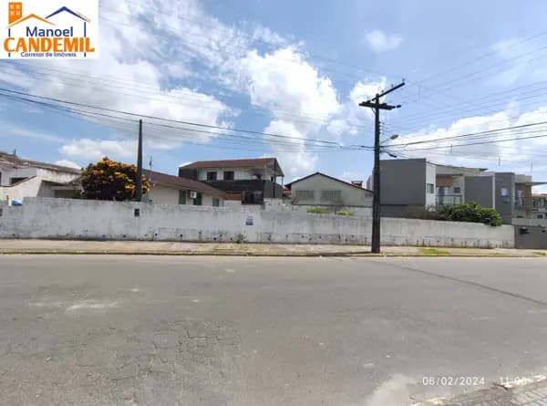 Terreno à venda no Bairro Adhemar Garcia