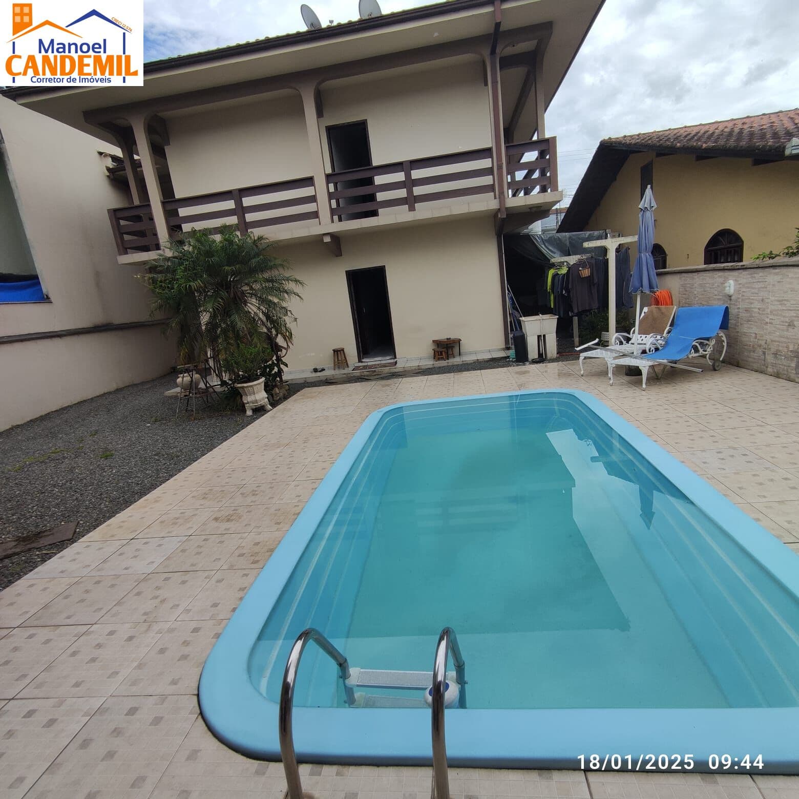 Casa residencial ou comercial a venda em Joinville, bairro Boemerwaldt,