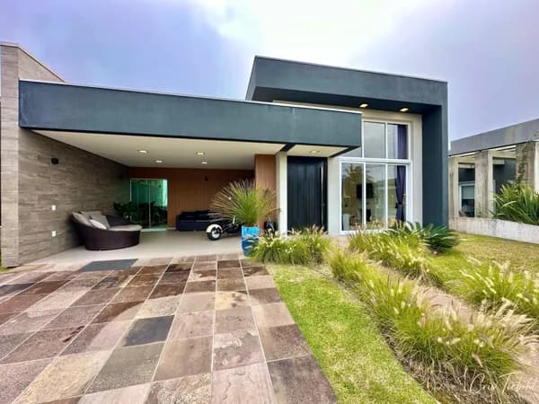 Casa de Alto Padrão com Condições Facilitadas – Condomínio Dubai | Capão da Canoa