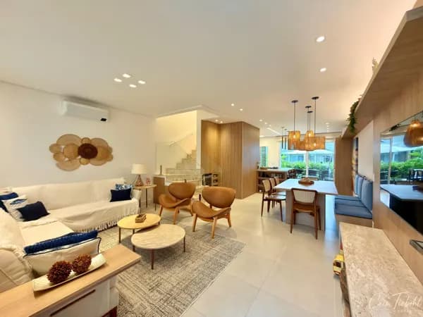 🏡 Sobrado beira-lago à venda – Condomínio Murano Resort