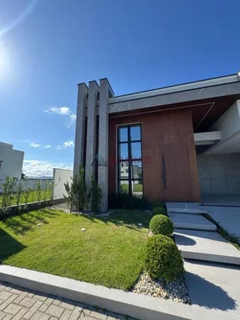 Casa em Tijucas - Universitario