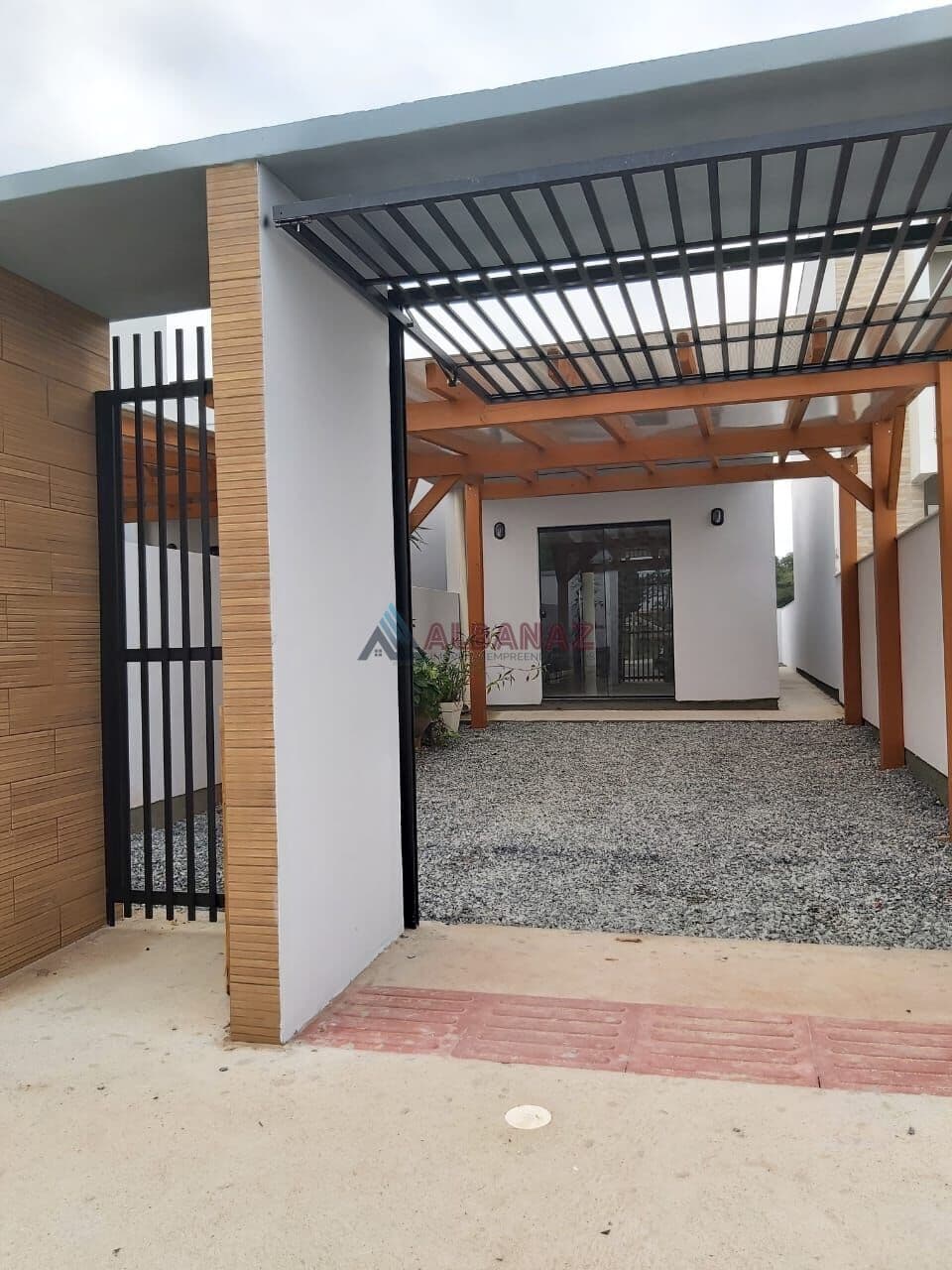 Sobrado em Tijucas - Areias