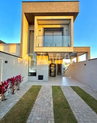 Casa em Santana de Parnaíba - Chácara Jaguari (Fazendinha)